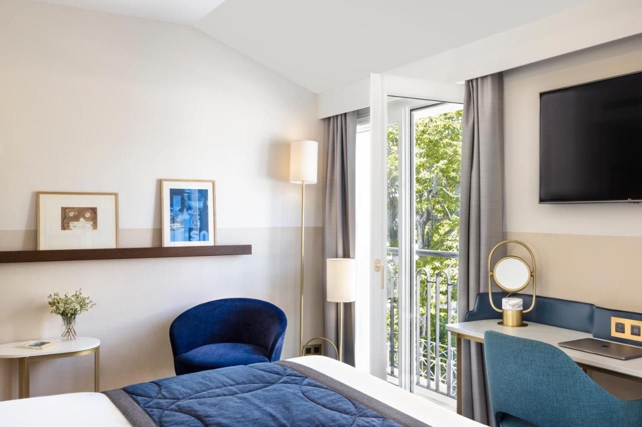 Maison Albar Hotels L'Imperator Nîmes Exteriör bild A room at the hotel