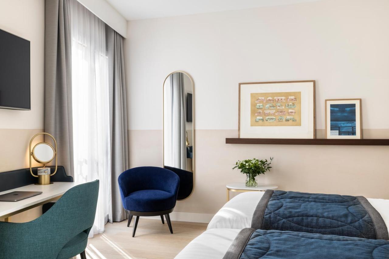 Maison Albar Hotels L'Imperator Nîmes Exteriör bild A room at the hotel