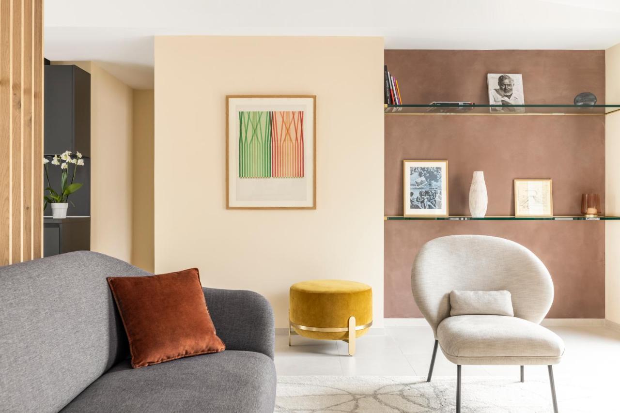 Maison Albar Hotels L'Imperator Nîmes Exteriör bild Interior of a flat at The Standard Life Building, Edinburgh